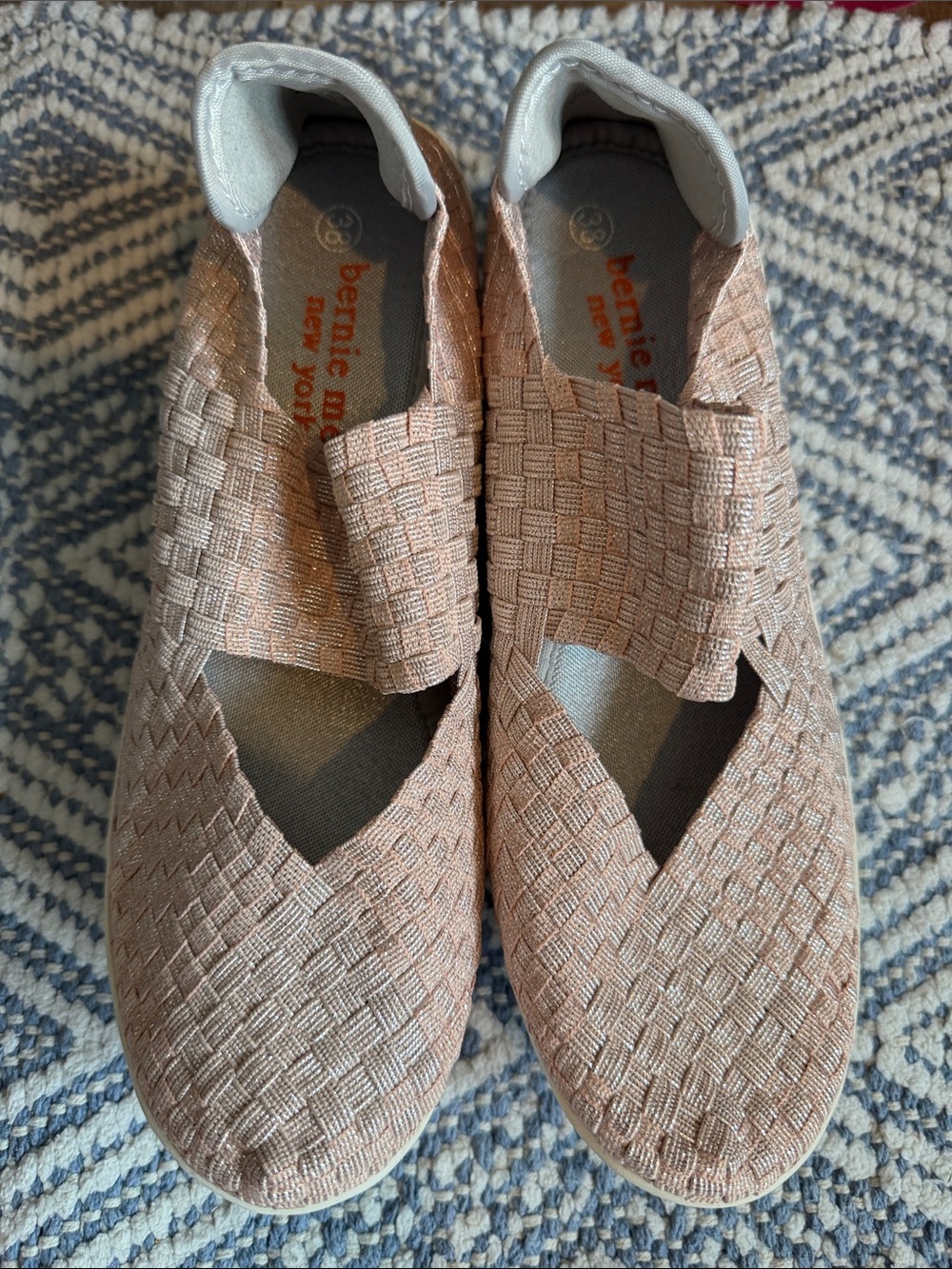 bernie mev. Women's Woven Slip-On Flats in Rose